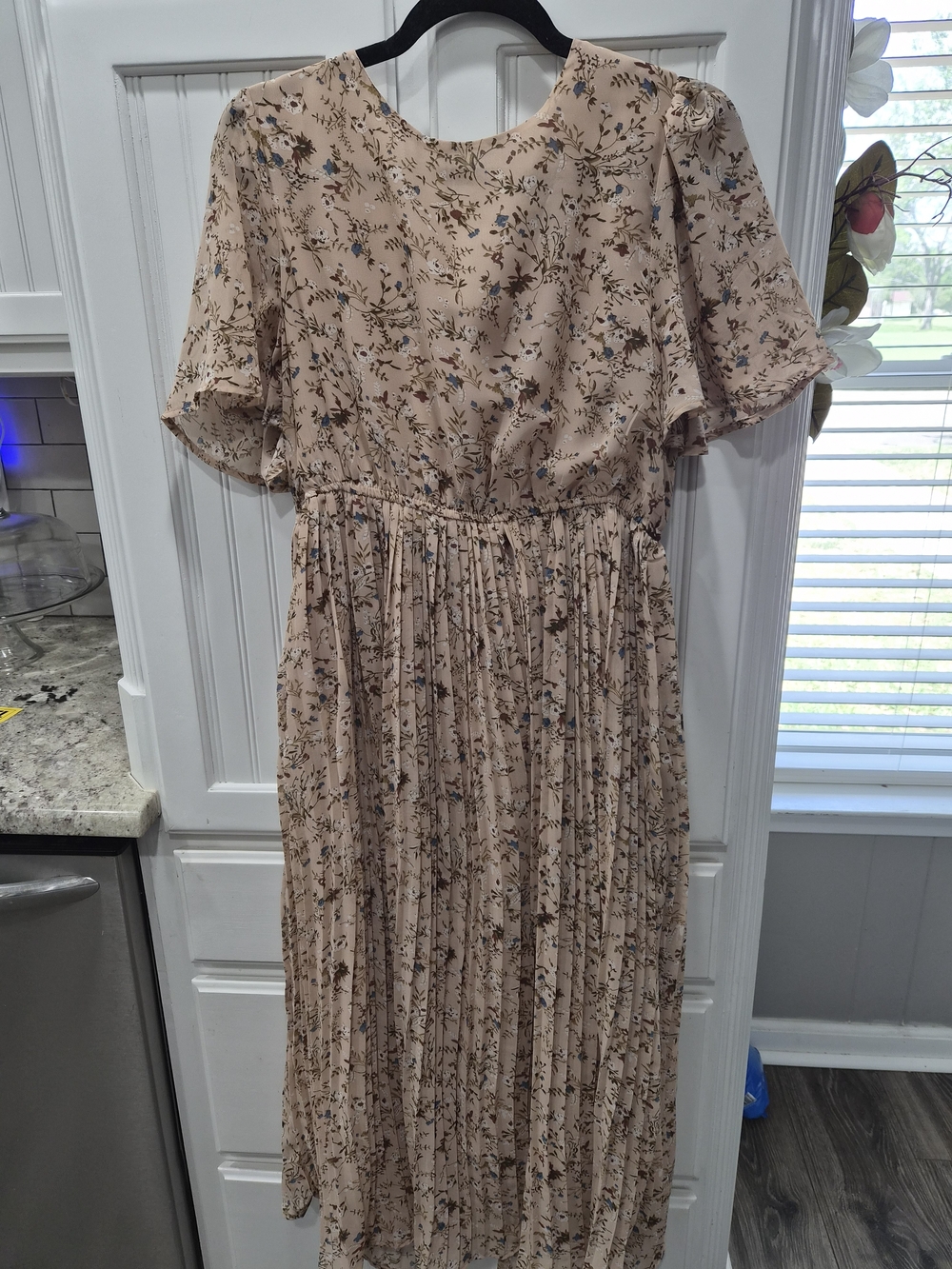 Hayden Cream Floral Pleated Midi Dress